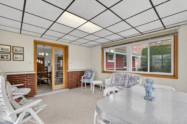 $440,000 | 102 West Elaine Circle, Prospect Heights, IL 60070