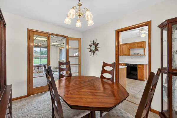 $440,000 | 102 West Elaine Circle, Prospect Heights, IL 60070