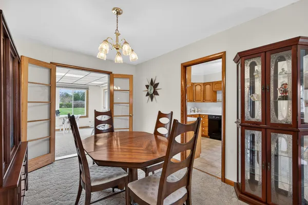 $440,000 | 102 West Elaine Circle, Prospect Heights, IL 60070