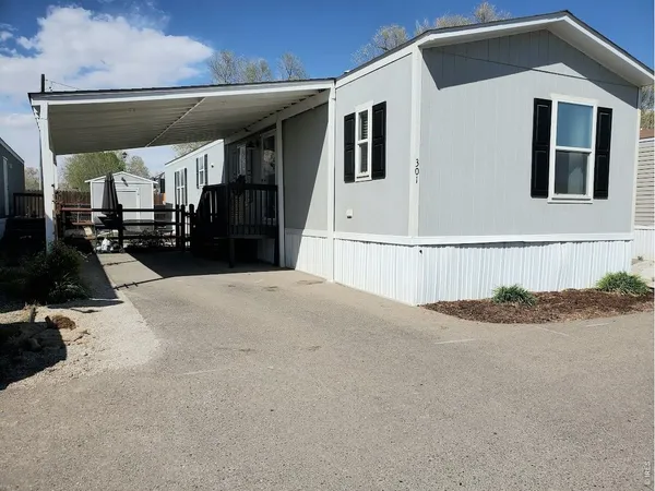 a view of a house with a outdoor space