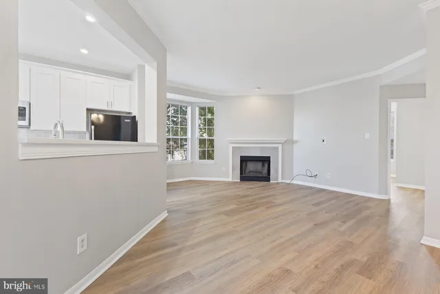 $2,150 | 678 Gateway Drive Southeast, Unit 911, Leesburg, VA 20175