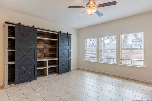 $1,750 | 9122 Vondel Park, Converse, TX 78109