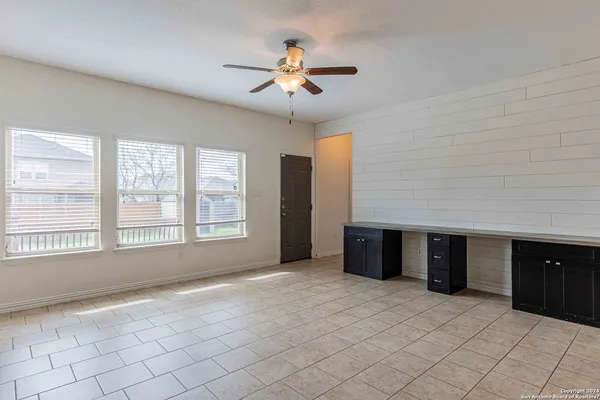 $1,699 | 9122 Vondel Park, Converse, TX 78109