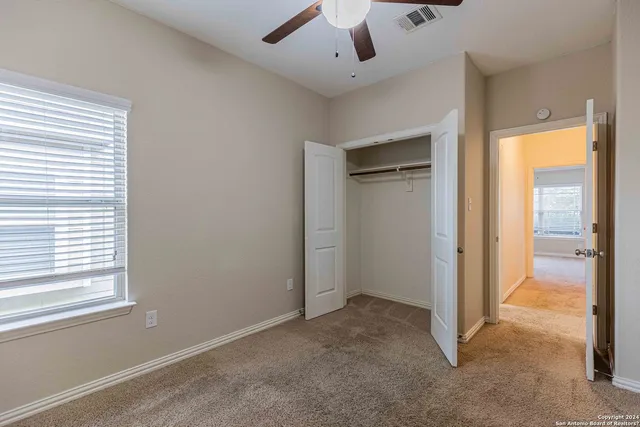 $1,750 | 9122 Vondel Park, Converse, TX 78109