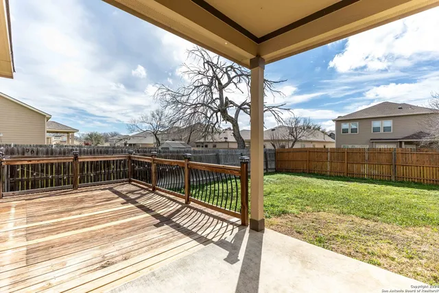 $1,750 | 9122 Vondel Park, Converse, TX 78109