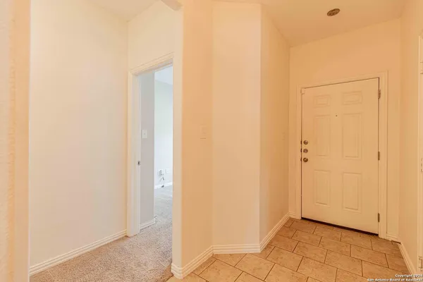 $1,699 | 9122 Vondel Park, Converse, TX 78109