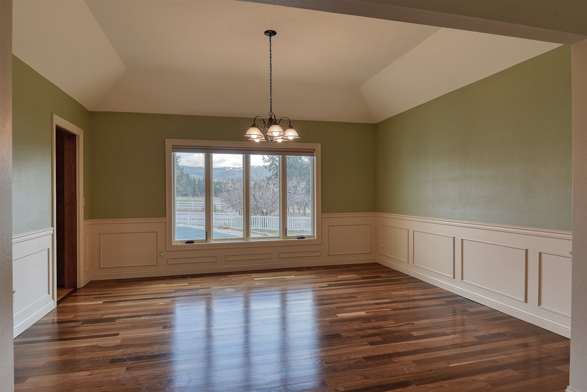7209 South Meadows Road Spokane, WA 99223 - Photo 7 of 50 Gallery Image 7