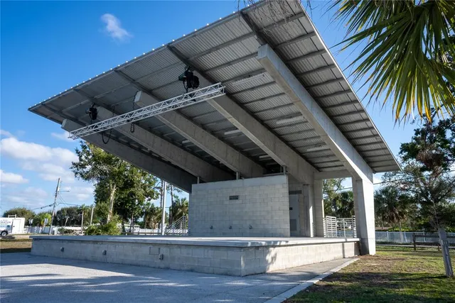 $2,500 | 9881 Bright Water Drive, Englewood, FL 34223