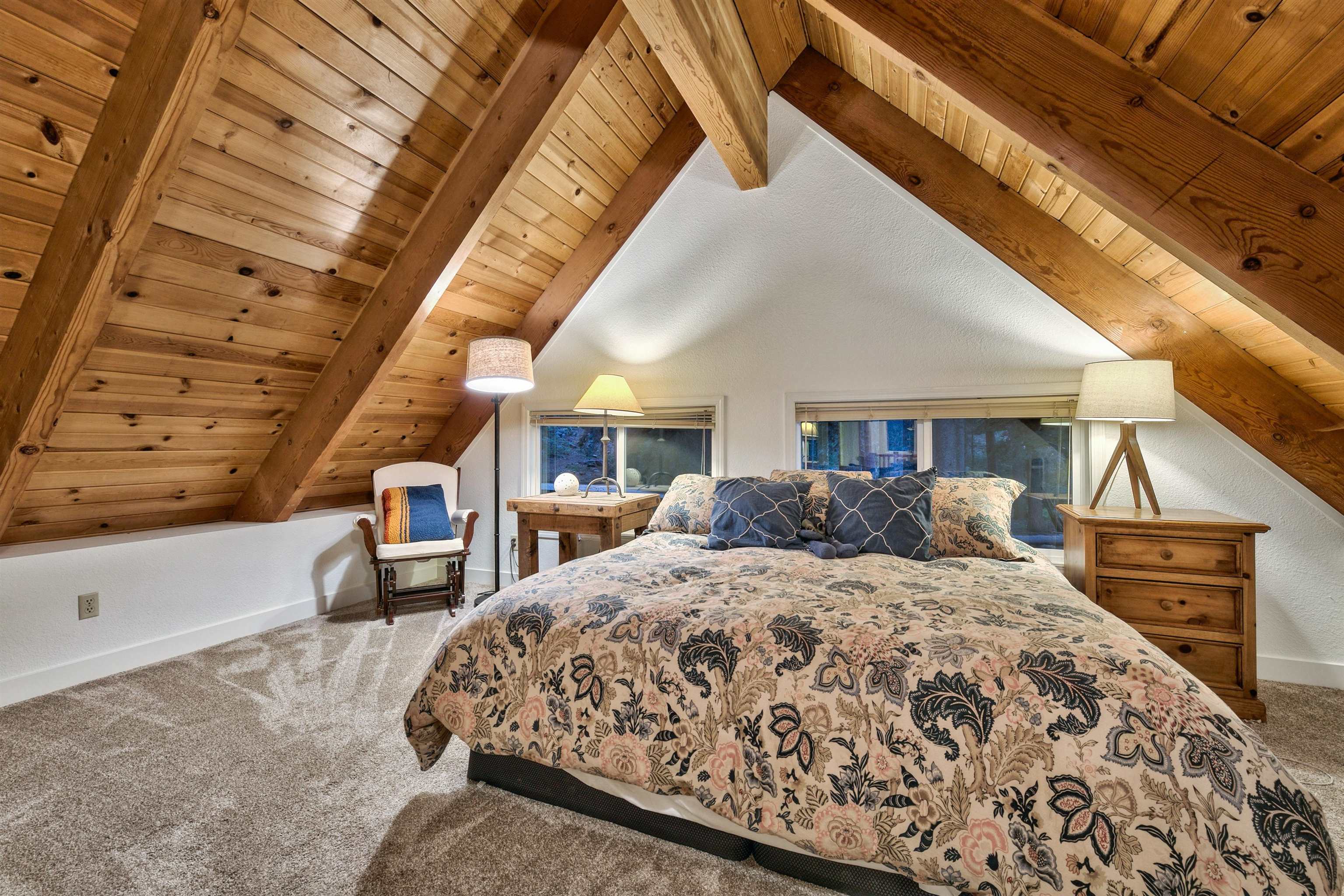 10477 Washoe Road Truckee, CA 96161 - Photo 19 of 21 Gallery Image 19
