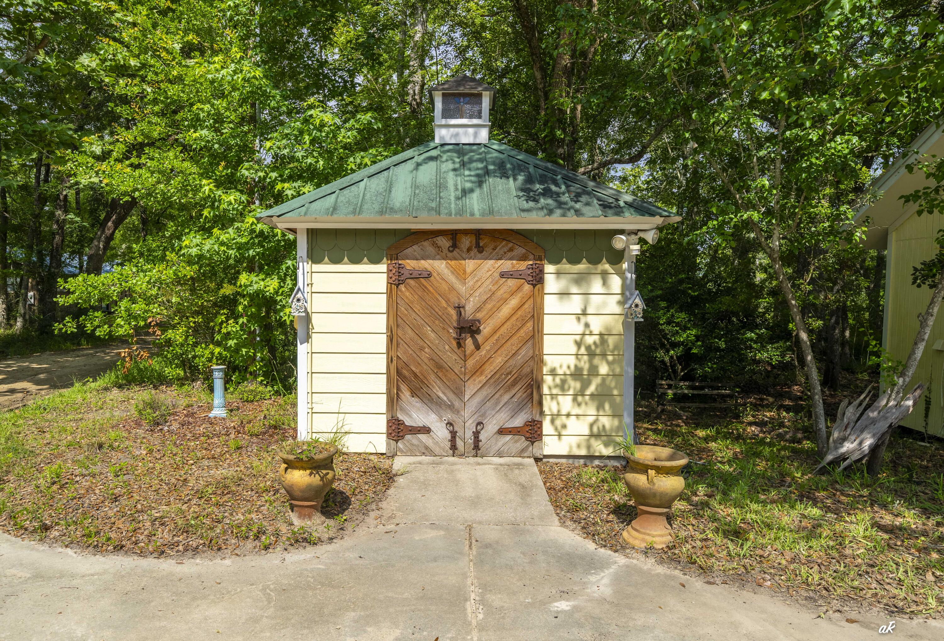 7930 Bunker Road Vernon, FL 32462 - Photo 17 of 68 And Awesome front Door