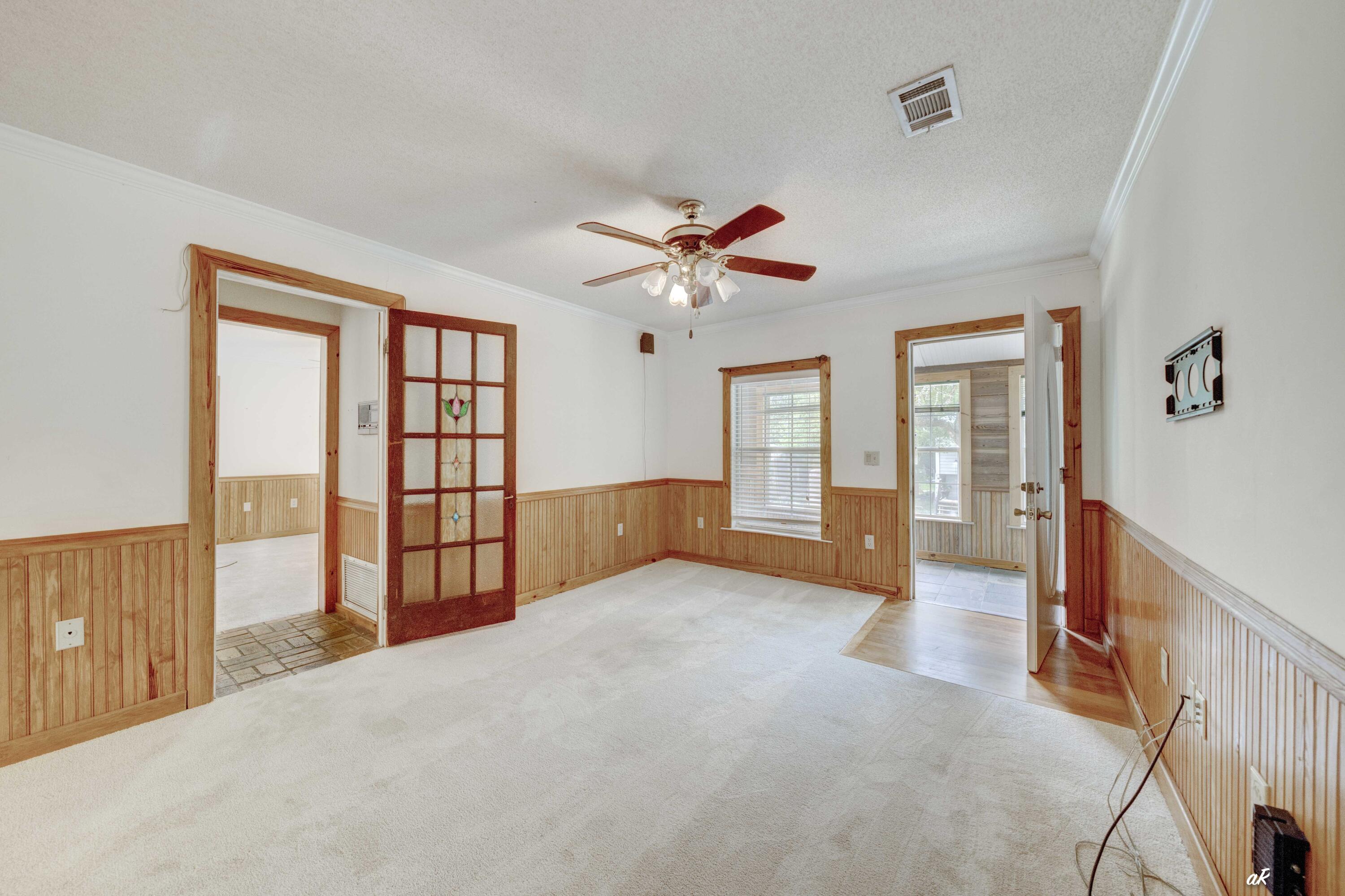 7930 Bunker Road Vernon, FL 32462 - Photo 29 of 68 Living