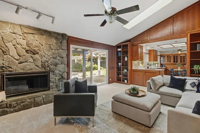 $1,100,000 | 4615 American River Drive, Sacramento, CA 95864