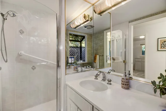 $1,100,000 | 4615 American River Drive, Sacramento, CA 95864