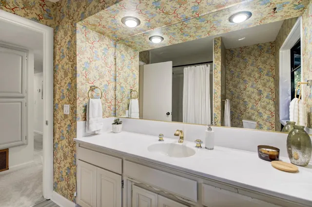 $1,100,000 | 4615 American River Drive, Sacramento, CA 95864