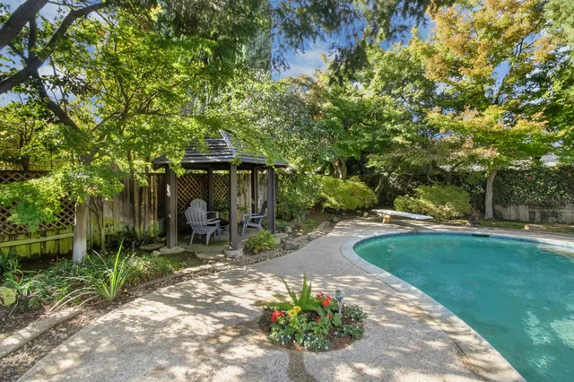 $1,100,000 | 4615 American River Drive, Sacramento, CA 95864