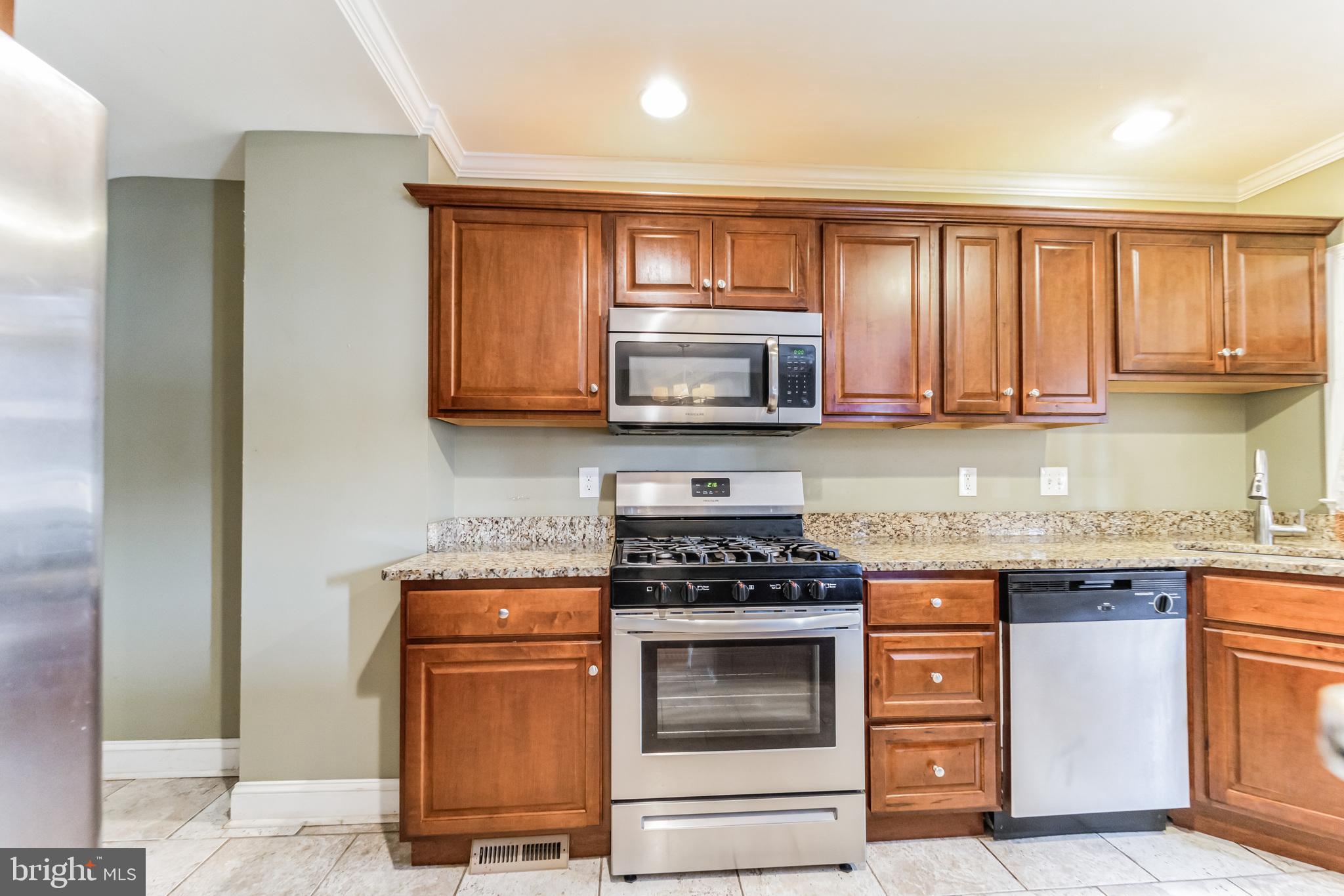 1340 Kitmore Road Baltimore, MD 21239 - Photo 8 of 30