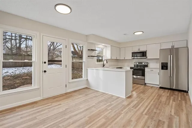 $375,000 | 15907 West 124th Terrace, Olathe, KS 66062