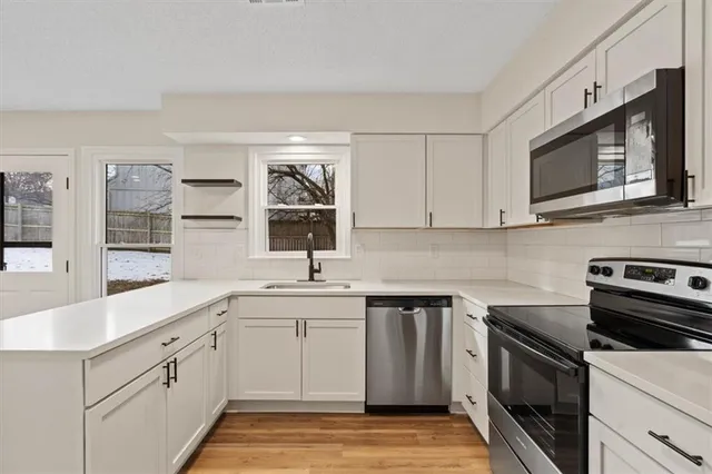 $375,000 | 15907 West 124th Terrace, Olathe, KS 66062