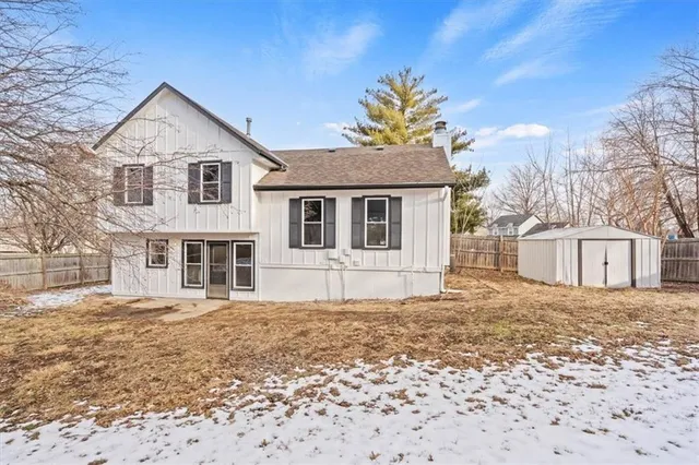 $375,000 | 15907 West 124th Terrace, Olathe, KS 66062