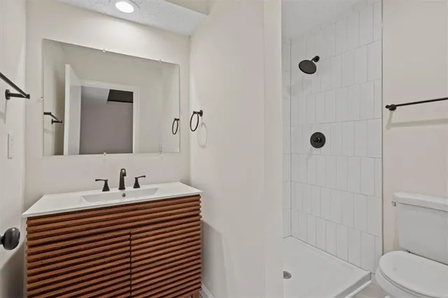 $375,000 | 15907 West 124th Terrace, Olathe, KS 66062