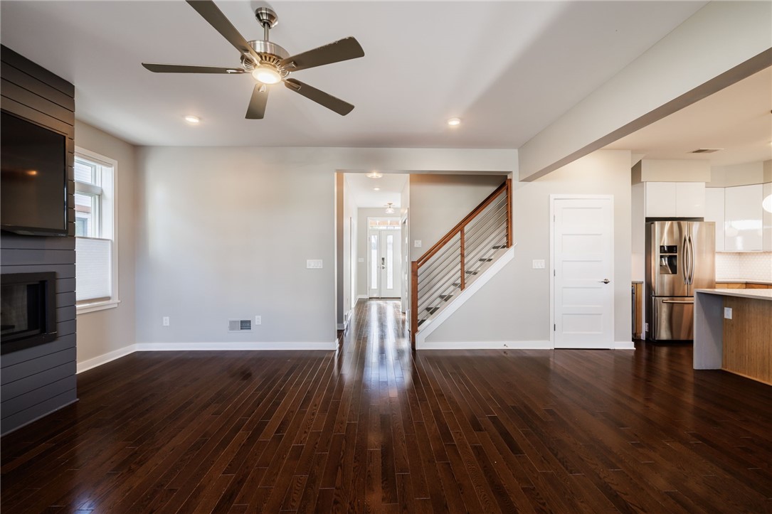 76 Charlotte Street Rochester, NY 14607 - Photo 8 of 47