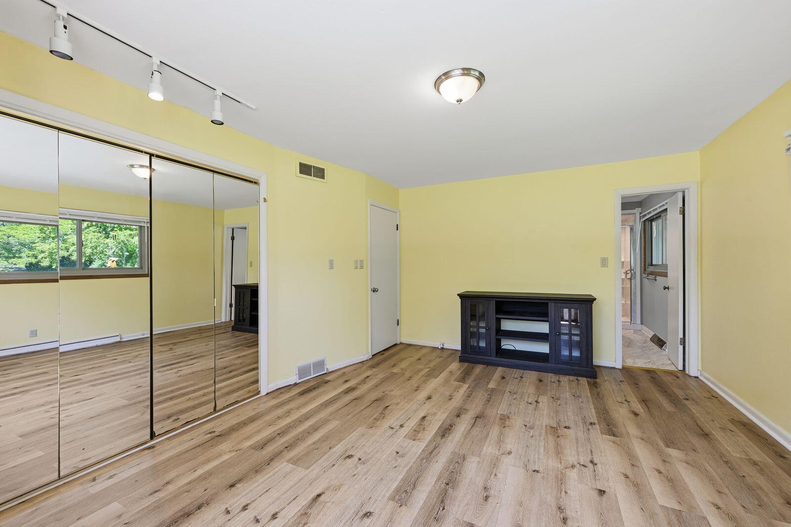 611 West Mequon Road Mequon, WI 53092 - Photo 26 of 36 26