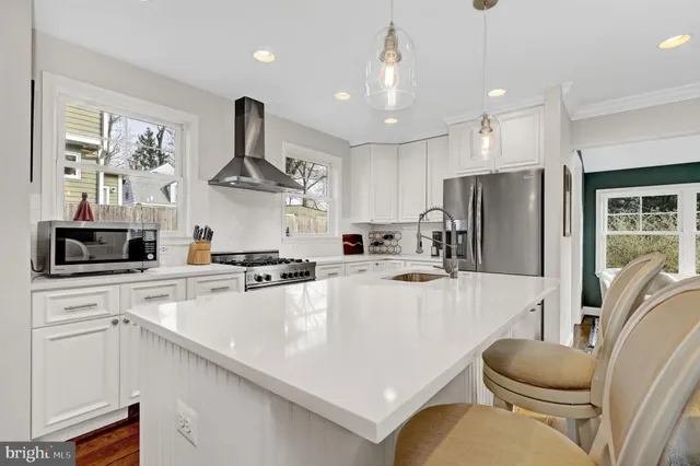 $935,000 | 11214 Midvale Road, Kensington, MD 20895