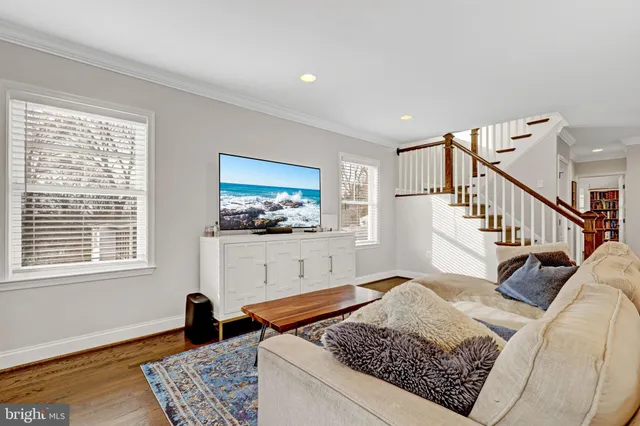 $935,000 | 11214 Midvale Road, Kensington, MD 20895