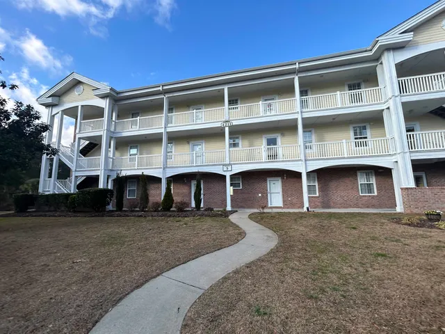 $178,900 | 4211 Hibiscus Drive, Unit 303, Little River, SC 29566