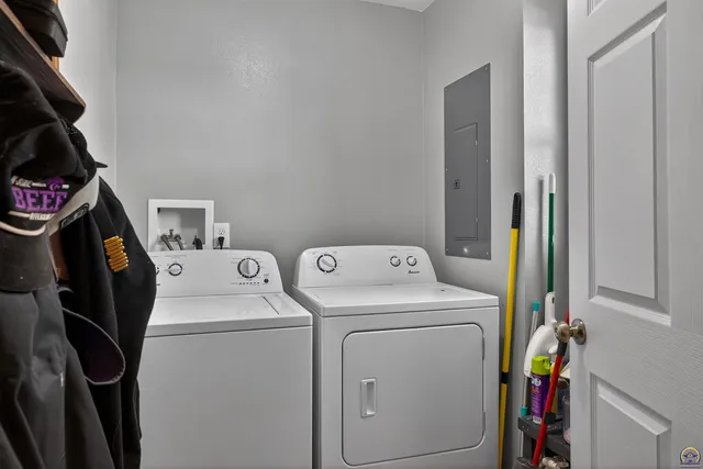 $204,900 | 202 Clements Drive, Holton, KS 66436