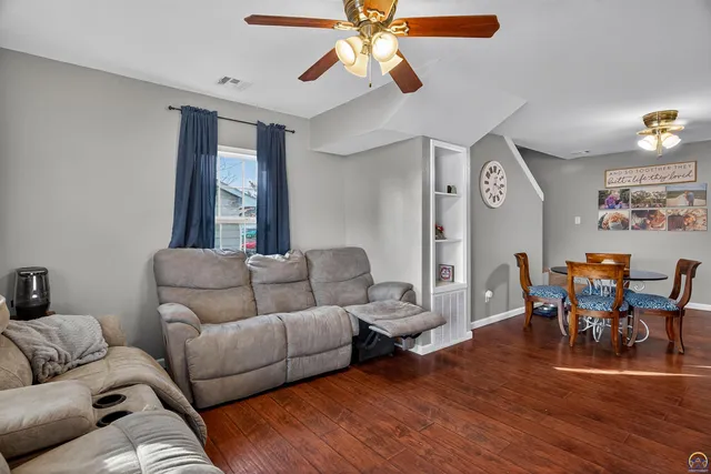 $204,900 | 202 Clements Drive, Holton, KS 66436