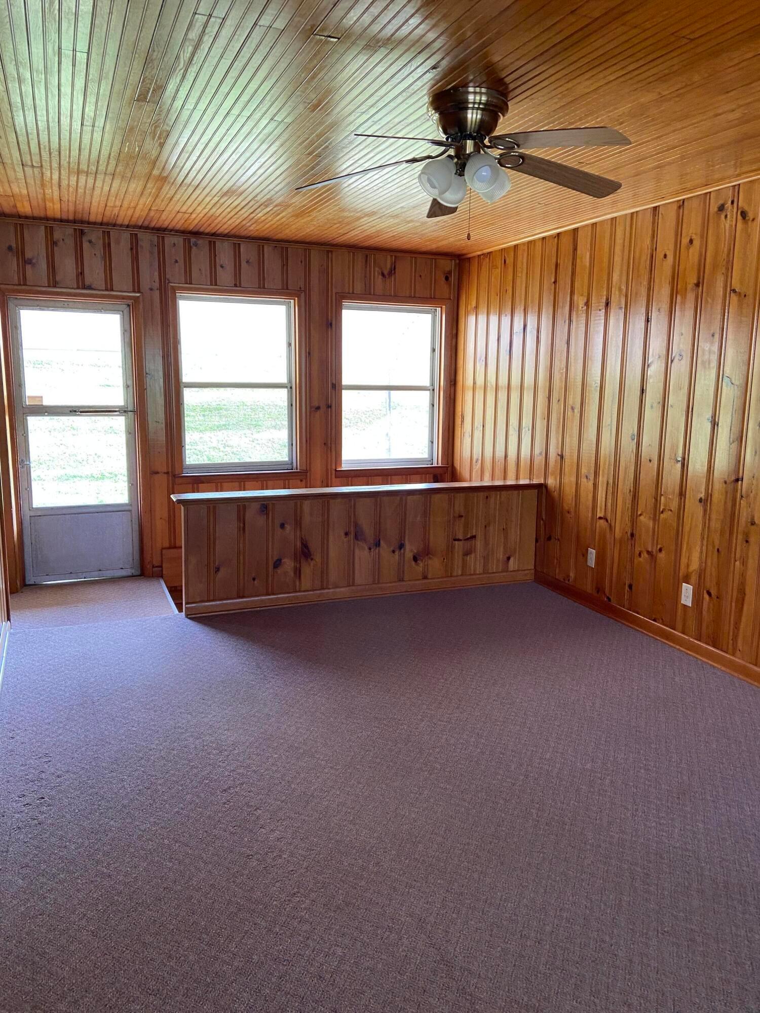 9045 Webb Summit Road Southeast Bremen, OH 43107 - Photo 9 of 55 301F3825-968C-4C78-90E4-1F7DAB0B32D3