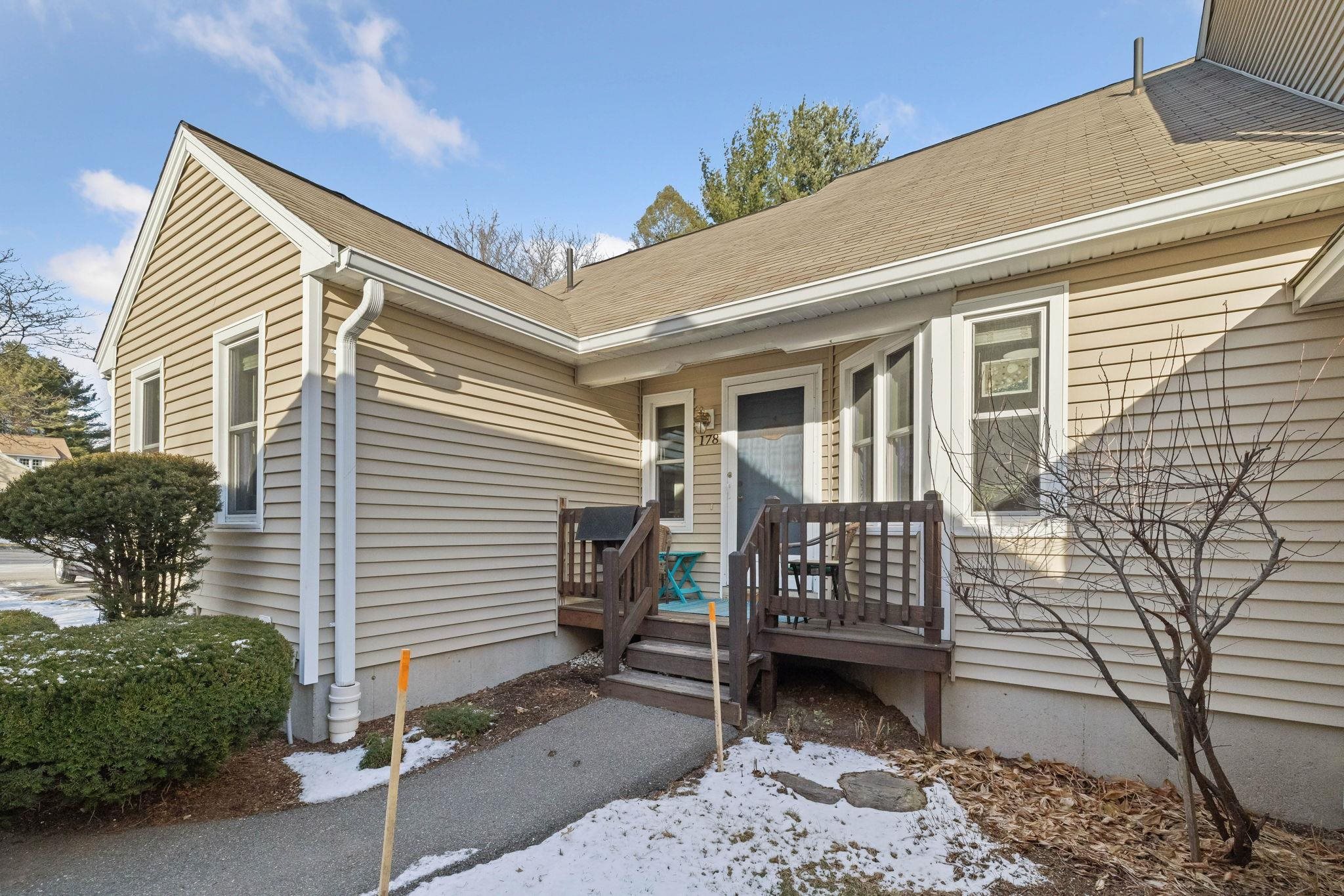 178 Winding Pond Road Londonderry, NH 03053 - Photo 3 of 41