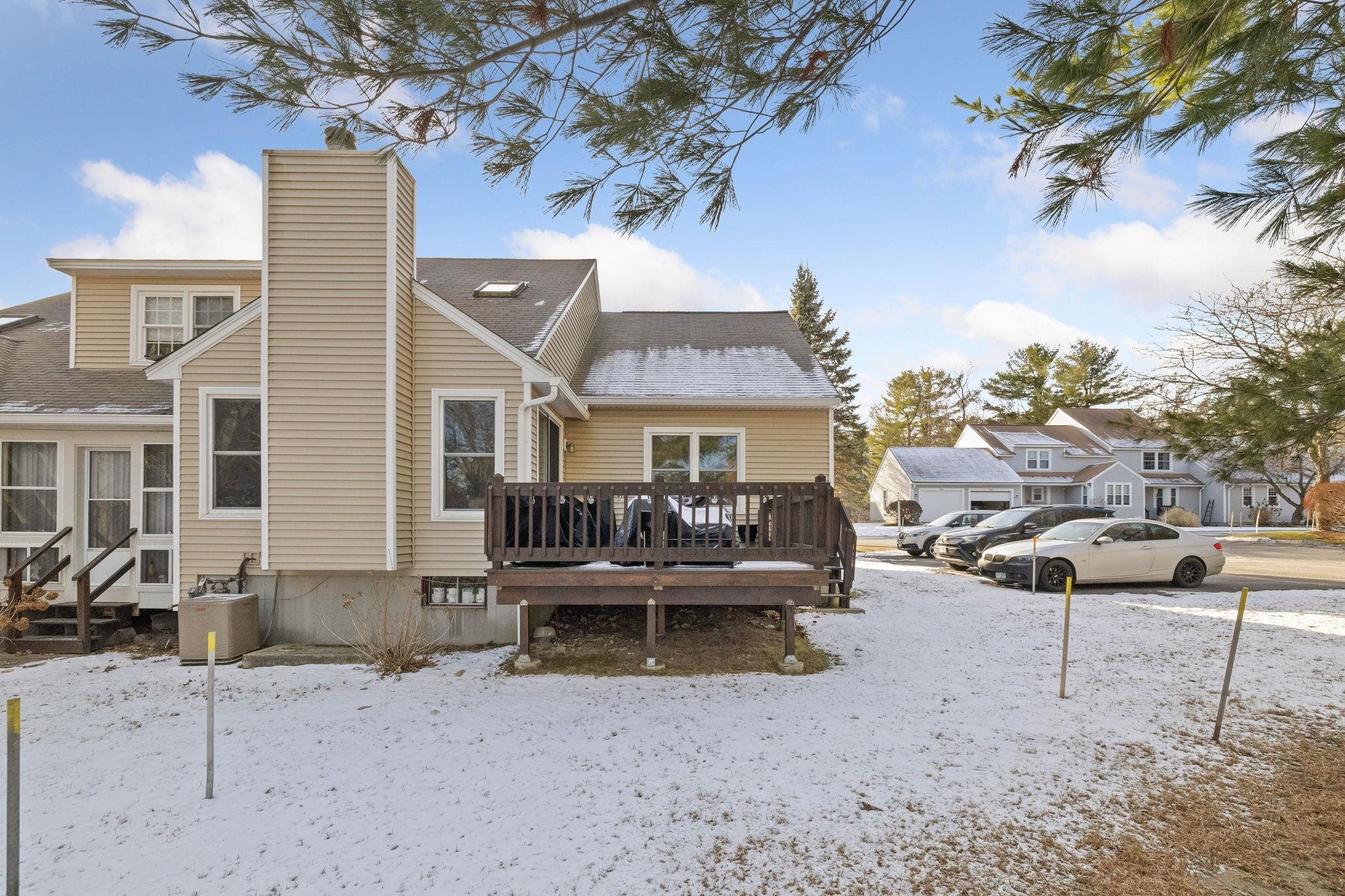 178 Winding Pond Road Londonderry, NH 03053 - Photo 5 of 41