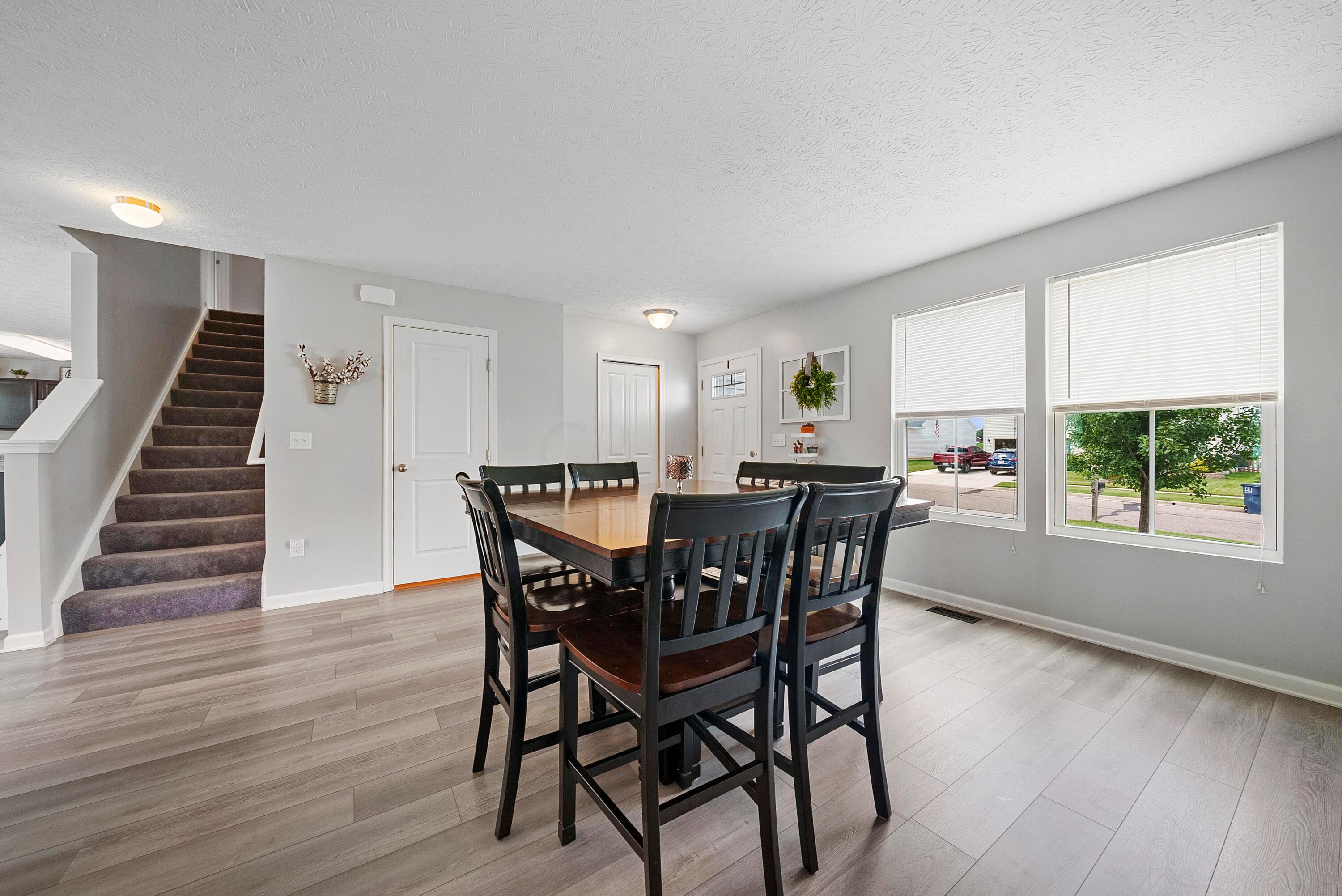 1072 Sun Ridge Street Lancaster, OH 43130 - Photo 6 of 49 Dining area off entry