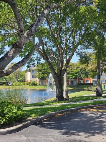 $2,000 | 4163 Haverhill Road, Unit 1209, West Palm Beach, FL 33417
