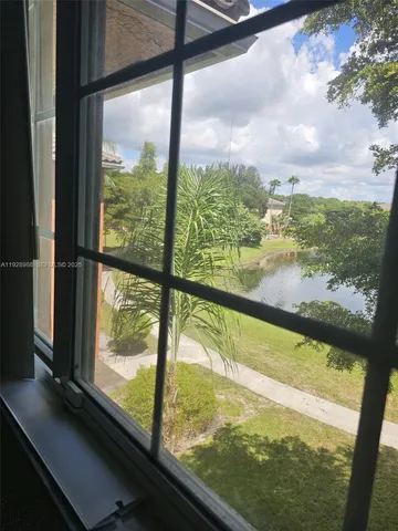 $2,000 | 4163 Haverhill Road, Unit 1209, West Palm Beach, FL 33417