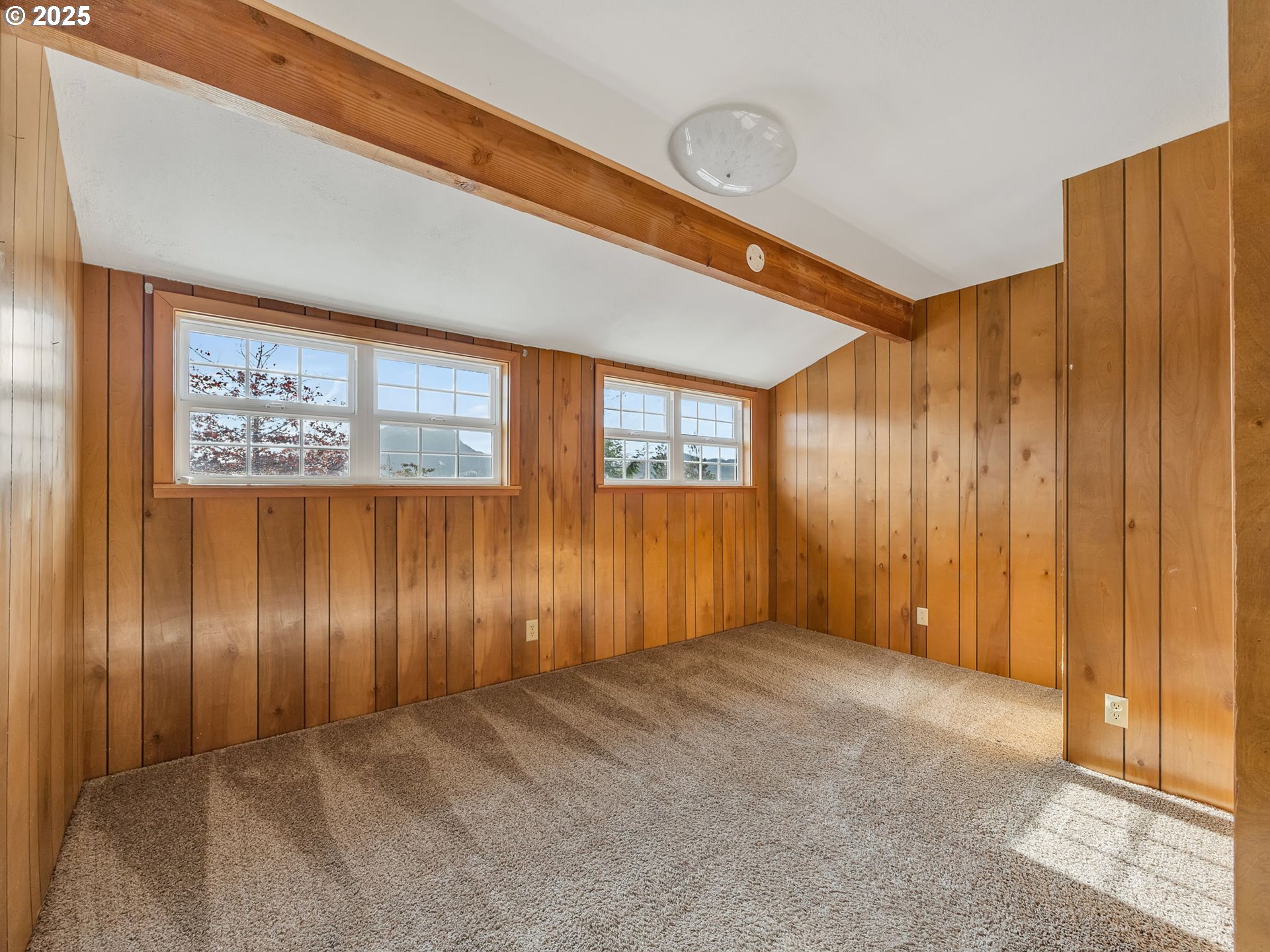 37555 Hauger Mountain Lane Seaside, OR 97138 - Photo 27 of 32 a view of an empty room
