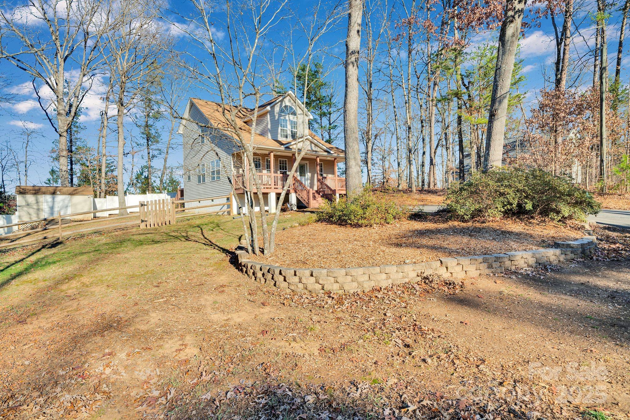 7713 Red Robin Trail Denver, NC 28037 - Photo 2 of 28