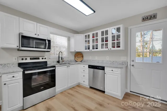 $350,000 | 7713 Red Robin Trail, Denver, NC 28037