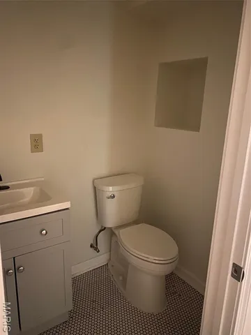 $4,125 | 8 Narragansett Drive, Ladue, MO 63124