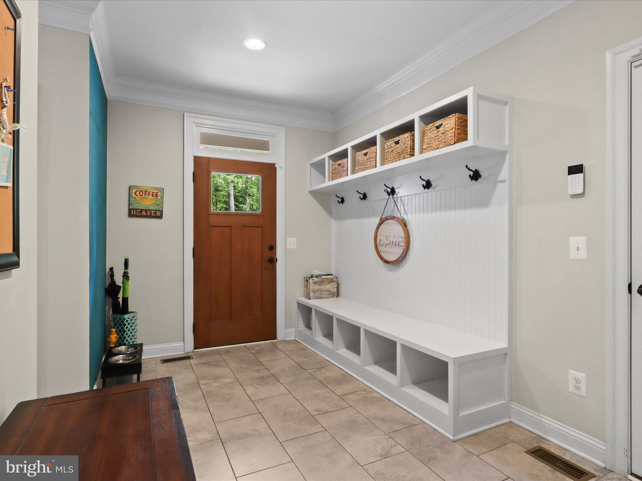 8254 Lees Ridge Road Warrenton, VA 20186 - Photo 22 of 60 Mudroom