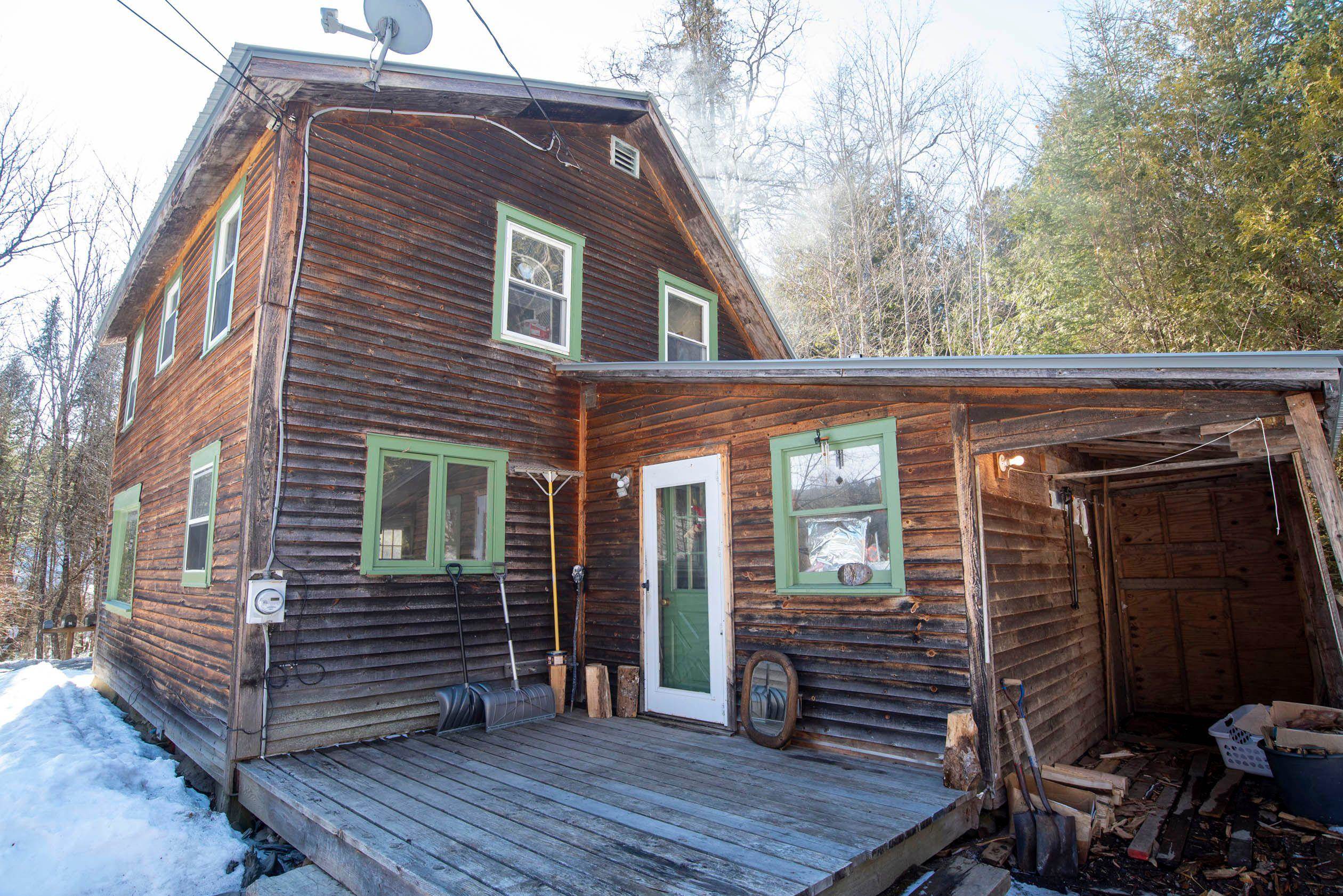 95 Pratt Road Worcester, VT 05682 - Photo 4 of 30