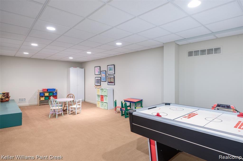 1864 Rapids Way Rochester, MI 48309 - Photo 40 of 52 1864 Rapids Way-40.jpg