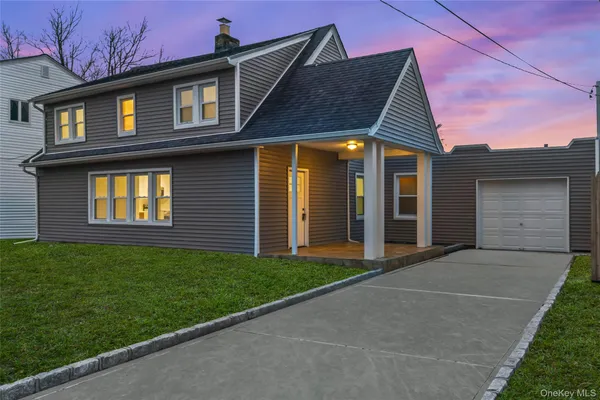 $764,999 | 3322 Parkway Drive, Baldwin Harbor, NY 11510