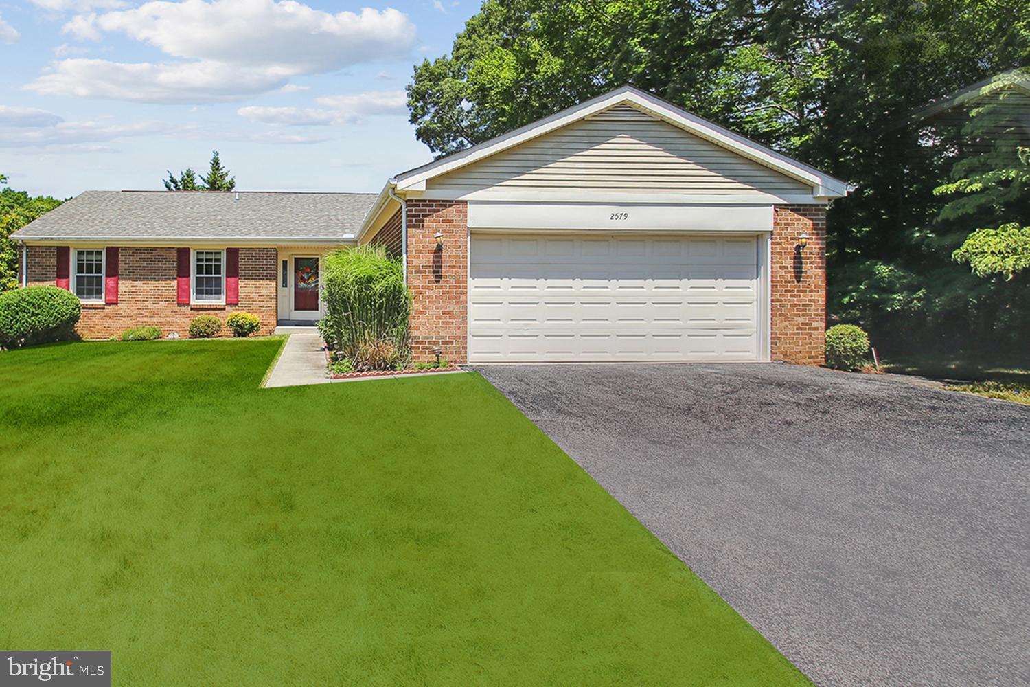 2579 Golfers Ridge Road Annapolis, MD 21401 - Photo 7 of 66 Multi-Vehicle Driveway & Roomy 2-Car Garage