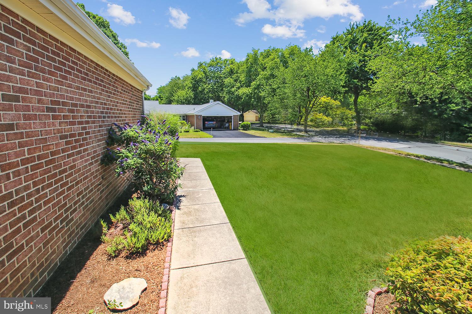 2579 Golfers Ridge Road Annapolis, MD 21401 - Photo 8 of 66 Professional Landscaping & Hardscaping