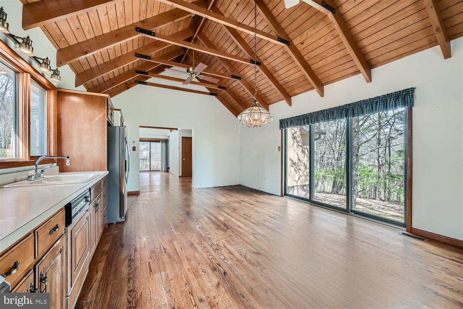 1488 Bollinger Road Westminster, MD 21157 - Photo 4 of 28 Gallery Image 4