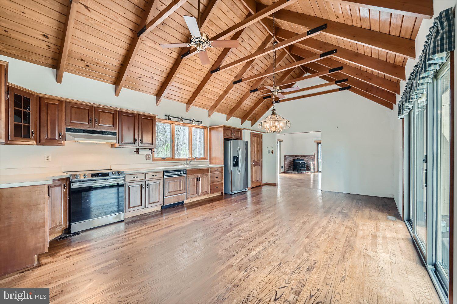 1488 Bollinger Road Westminster, MD 21157 - Photo 5 of 28 Gallery Image 5