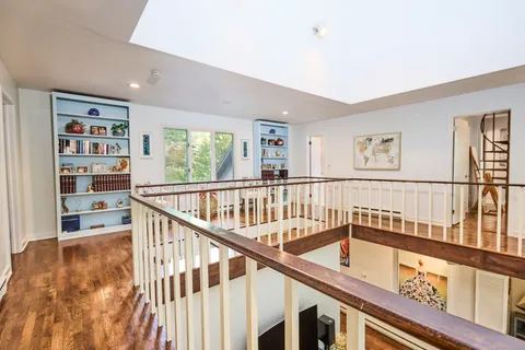 $1,100,000 | 191 Steep Hill Road, Weston, CT 06883